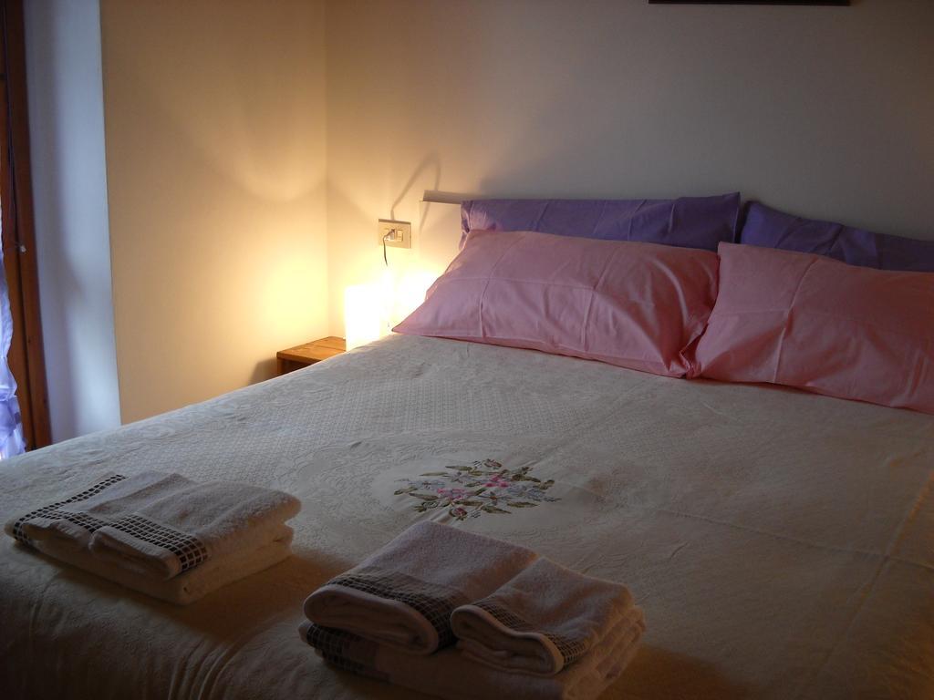Agriturismo Cascina Lert Marone Kültér fotó
