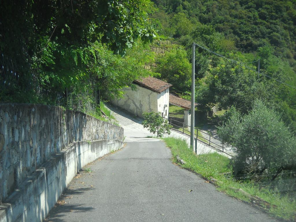 Agriturismo Cascina Lert Marone Kültér fotó