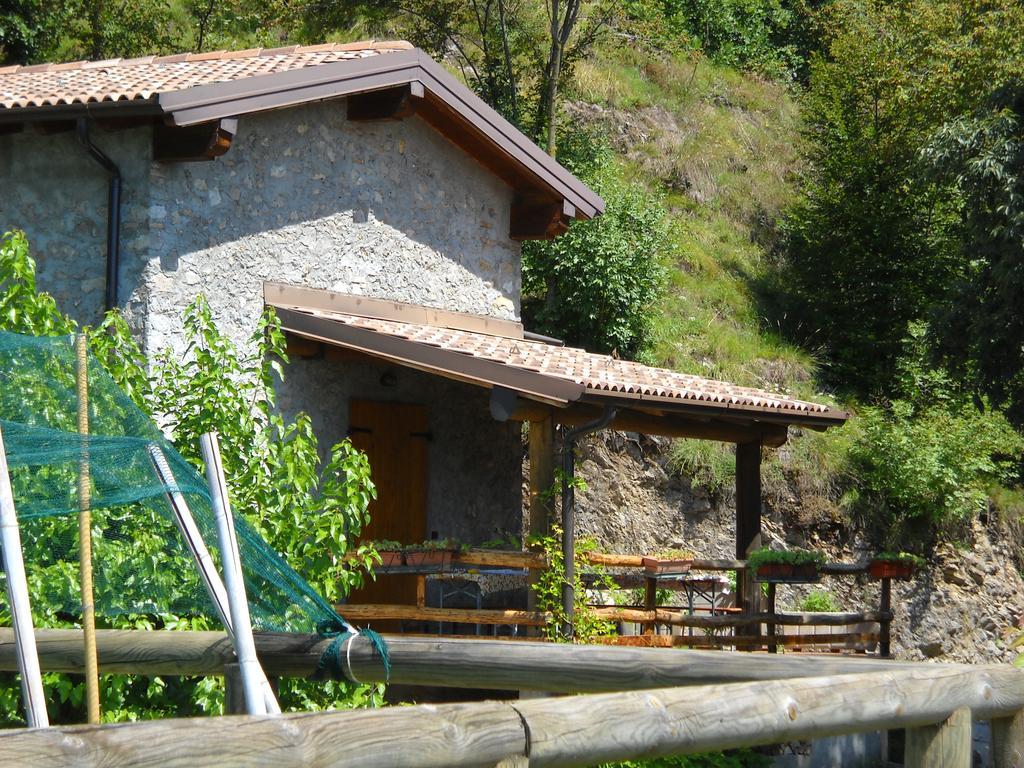 Agriturismo Cascina Lert Marone Kültér fotó