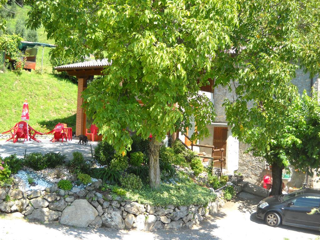 Agriturismo Cascina Lert Marone Kültér fotó